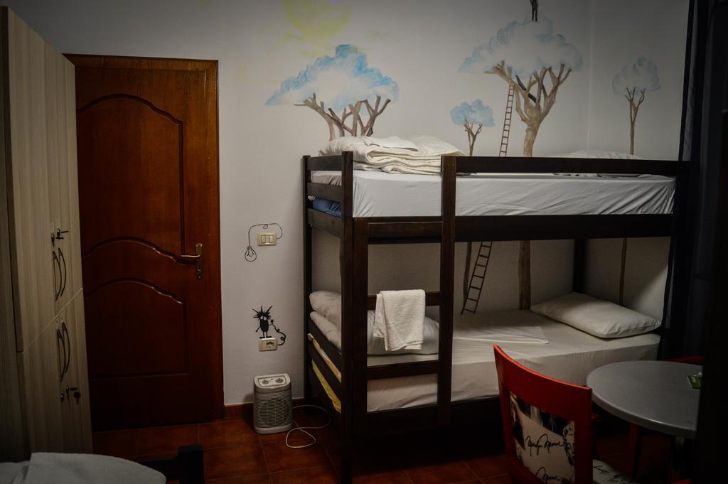 שקודר Arka Hostel מראה חיצוני תמונה