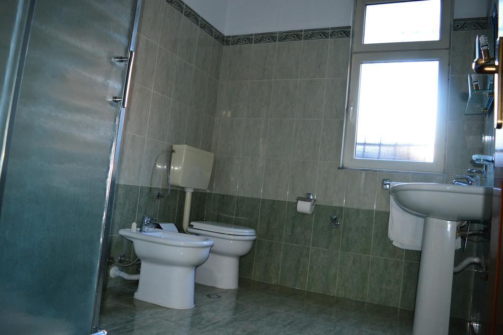 שקודר Arka Hostel מראה חיצוני תמונה